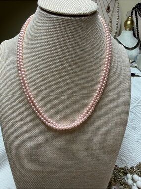 Source Unknown Pink Pearl Necklace